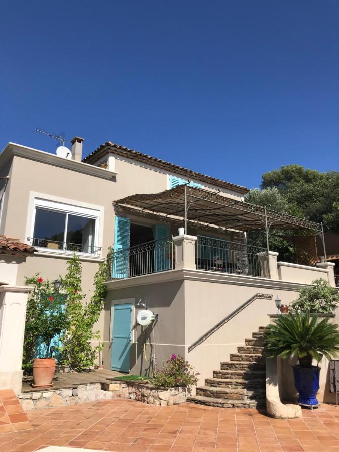 Les Trefles Hyères Exterior foto